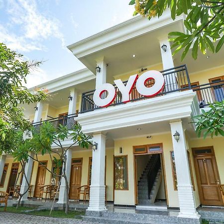 Oyo 522 Majapahit Homestay Syariah 2 Бануванги Екстериор снимка