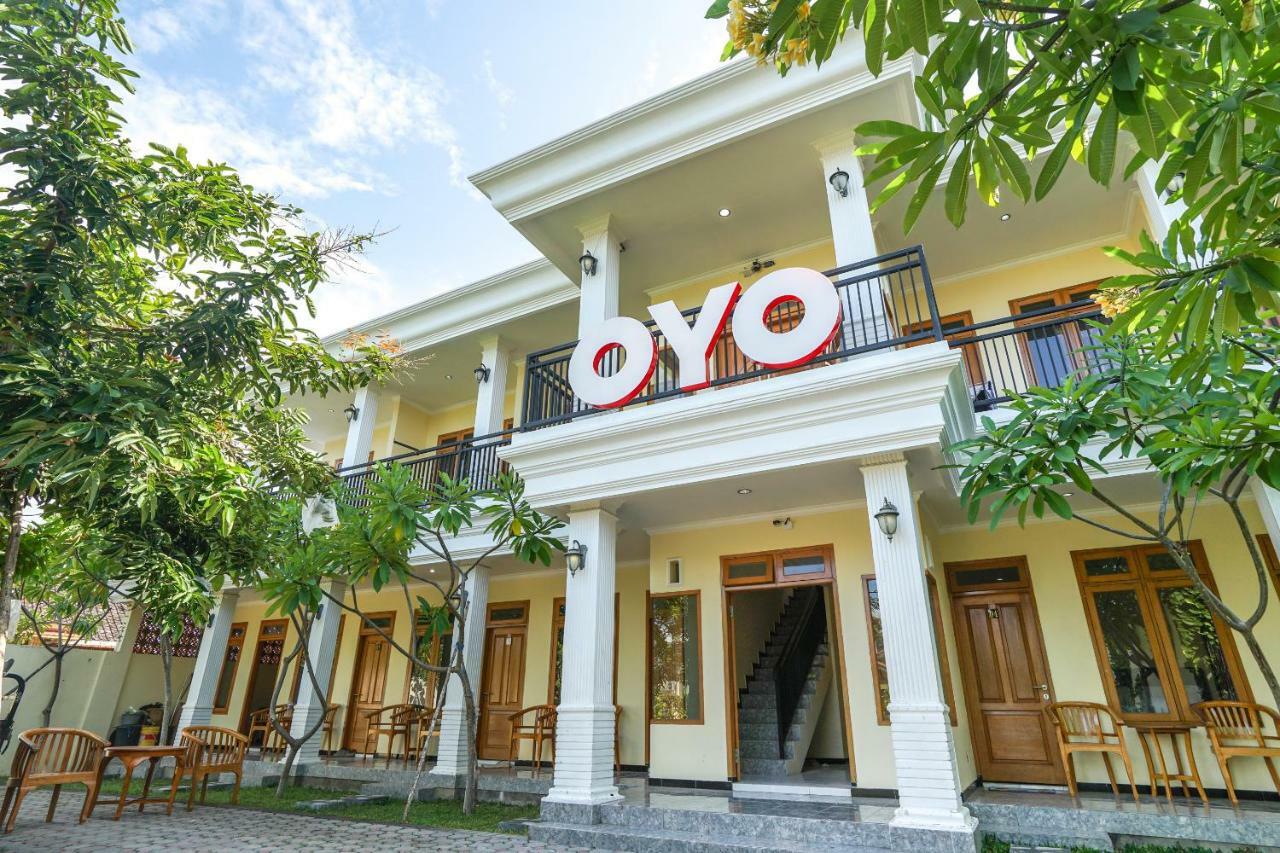 Oyo 522 Majapahit Homestay Syariah 2 Бануванги Екстериор снимка