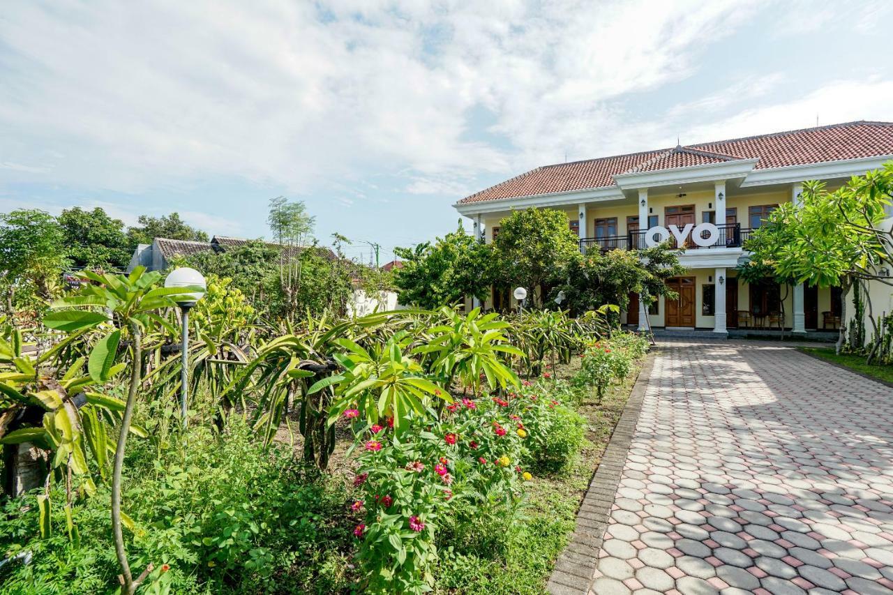 Oyo 522 Majapahit Homestay Syariah 2 Бануванги Екстериор снимка