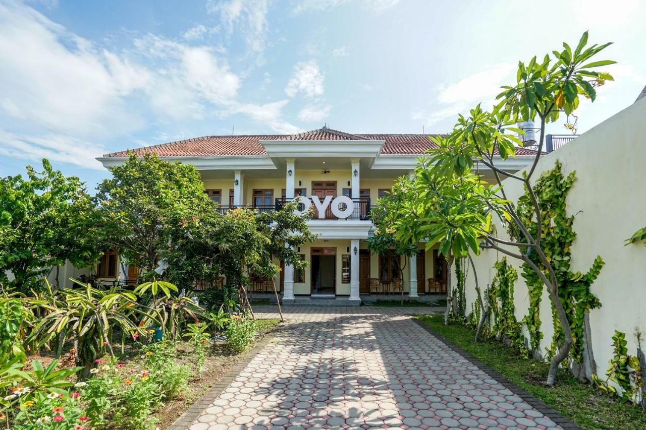 Oyo 522 Majapahit Homestay Syariah 2 Бануванги Екстериор снимка