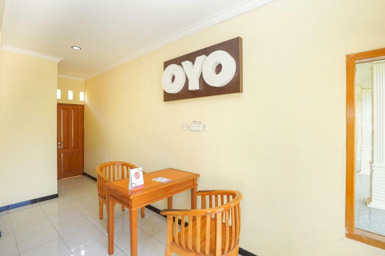 Oyo 522 Majapahit Homestay Syariah 2 Бануванги Екстериор снимка