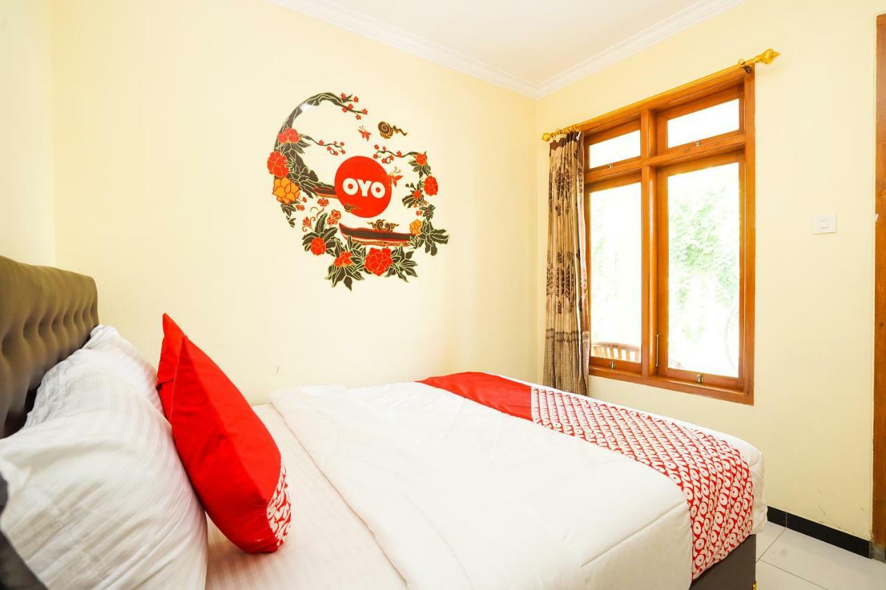 Oyo 522 Majapahit Homestay Syariah 2 Бануванги Екстериор снимка